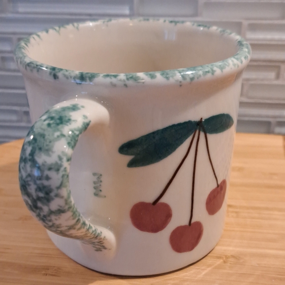 Vtg 1982 Hartstone Pottery Mug Plums Cherries Blueberries Sponge USA - Picture 5 of 6